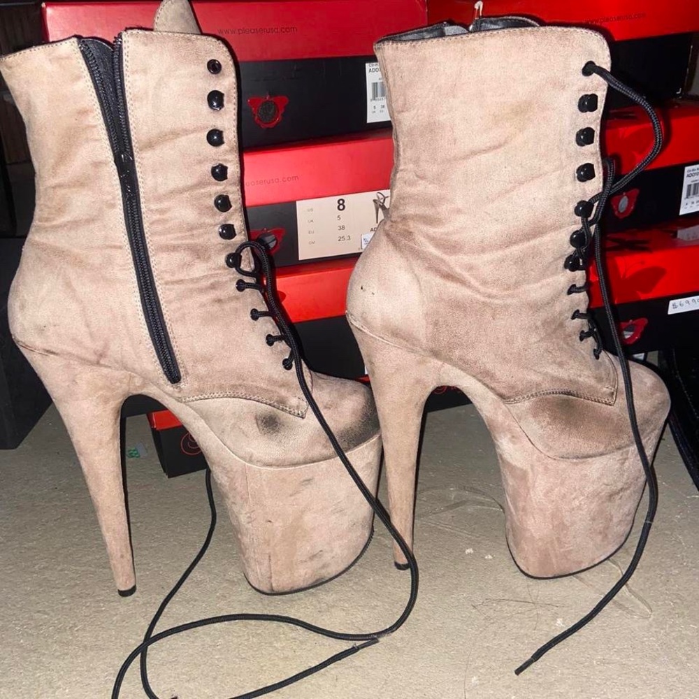 beige suede Flamingo -1020 pleasers